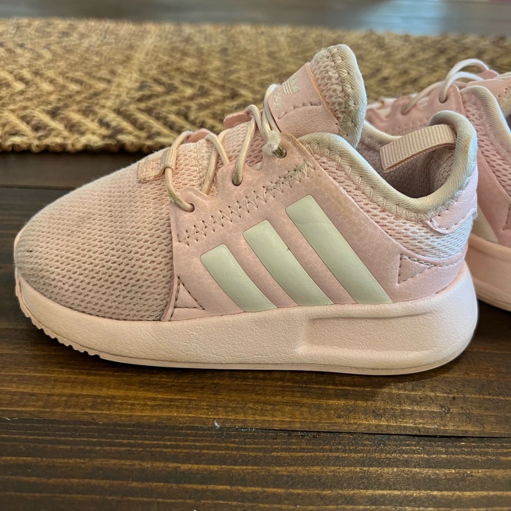 Toddler adidas Sz 6